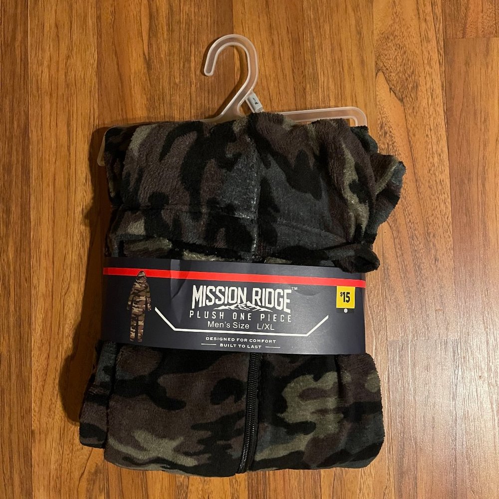 MISSION RIDGE PLUSH MENS L/XL ONE PIECE LOUNGER